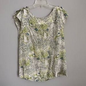 We Love Vera, blouse with buttons on the sleeves, size 4